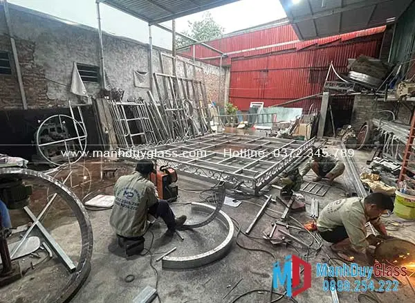 Kiểm tra chất lượng công trình mái kính sắt nghệ thuật