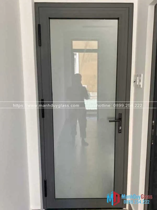 Cửa nhôn phòng ngủ