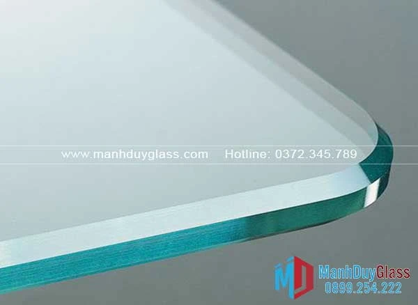 kính cường lực làm mái