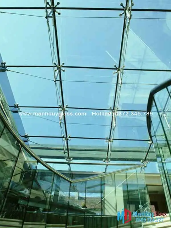 Mái kính cường lực kết hợp spider