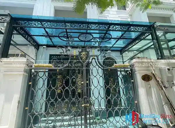 Mái kính cường lực phong cách hiện đại