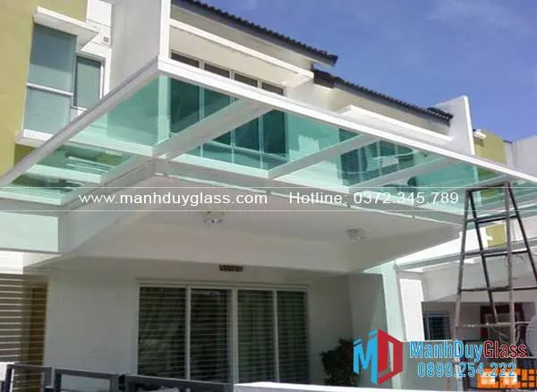 mái kính khung inox