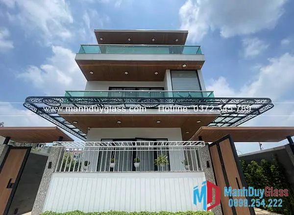 mái hiên sắt cho biệt thự