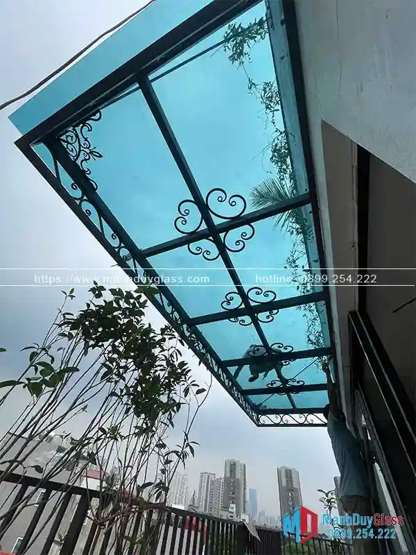 Mái kính nghệ thuật trong công trình sang trọng