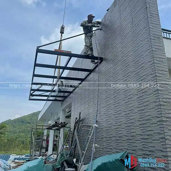 Quy trình thi công mái kính cường lực