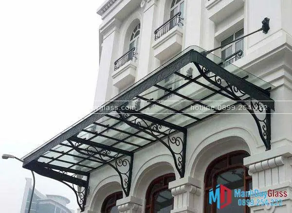 Mái sảnh kính cường lực sang trọng