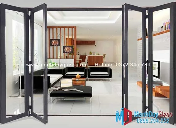 cửa-xếp-gấp-nhôm-kính-kết-hợp-mành-rèm