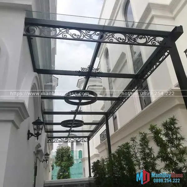 Mái kính đèn trang trí