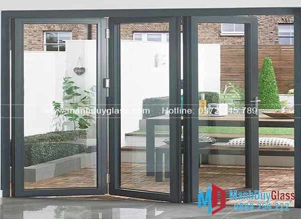 cửa-xếp-gấp-nhôm-kính-uy-tín