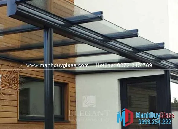 mai-kinh-canopy-tao-diem-nhan-hien-dai-cho-khong-