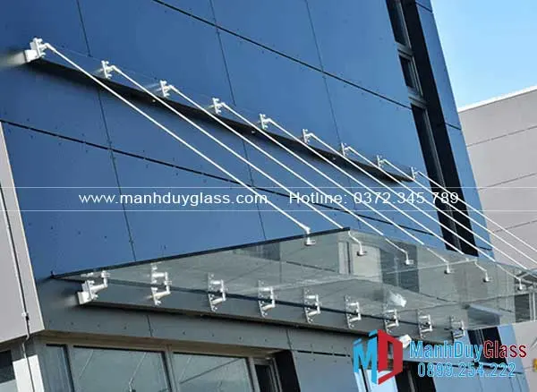 Mái kính chân nhện