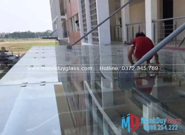 Quy trình lắp đặt mái kính