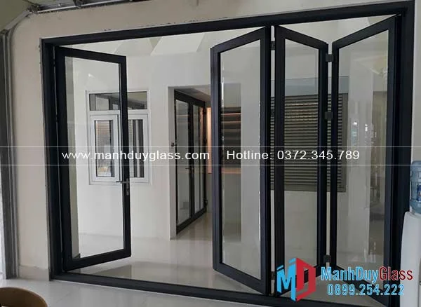 cua-nhom-xingfa-4-canh-xep-truot