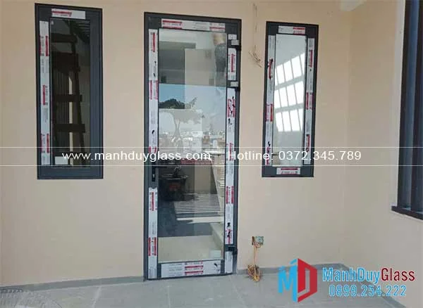 khoá-cua-nhôm-he-55-chống-trộm