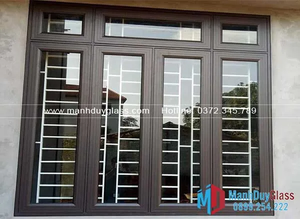 cửa-nhôm-he-55-ban-công