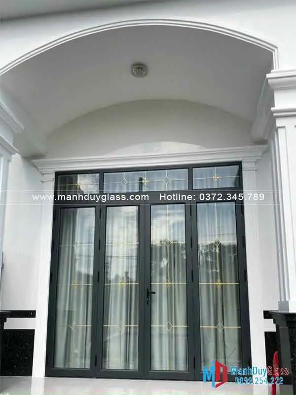 cửa-nhôm-kính-hộp-xanh 