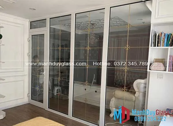 cửa-kính-hộp-hiện-đại 