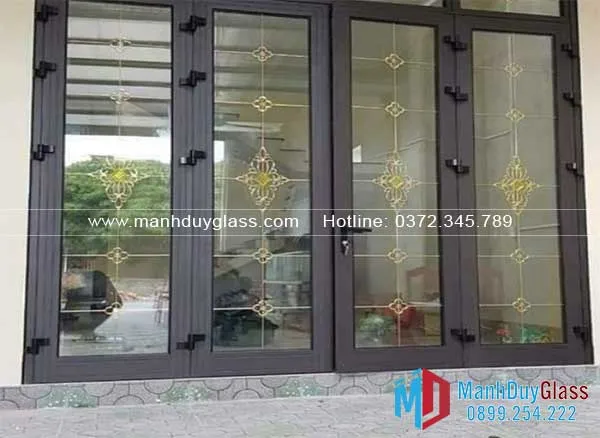  cửa-kính-hộp-bền-màu