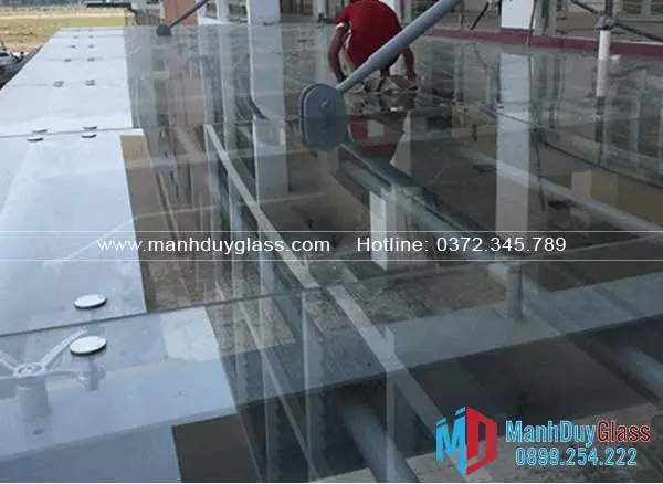 Khung đỡ mái kính