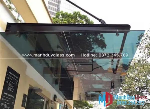 lắp đặt mái kính treo