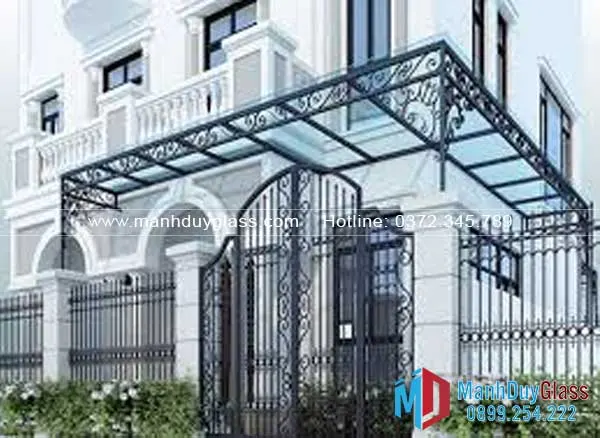 Mái kính biệt thự sang trọng