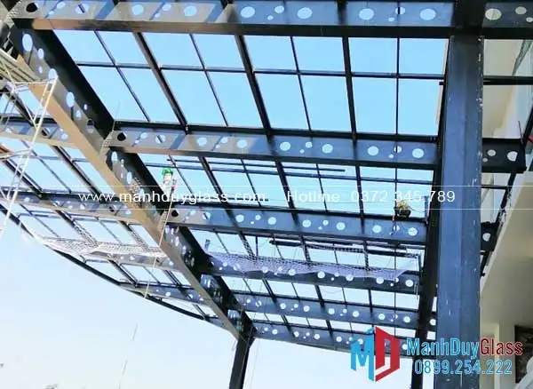 Mái kính Canopy cho nhà phố 