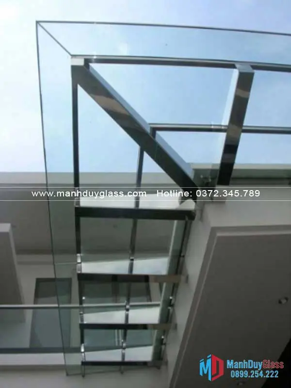 Mái kính khung inox vòm