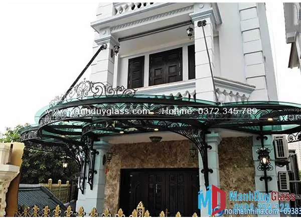 Mái kính treo vòm cổ điển