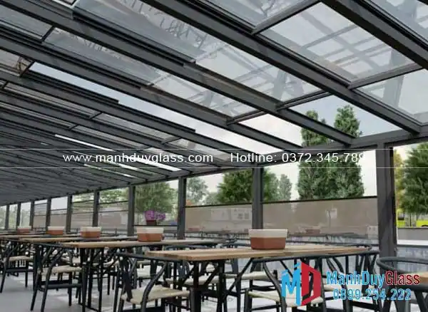 Mái kính trượt nhà hàng