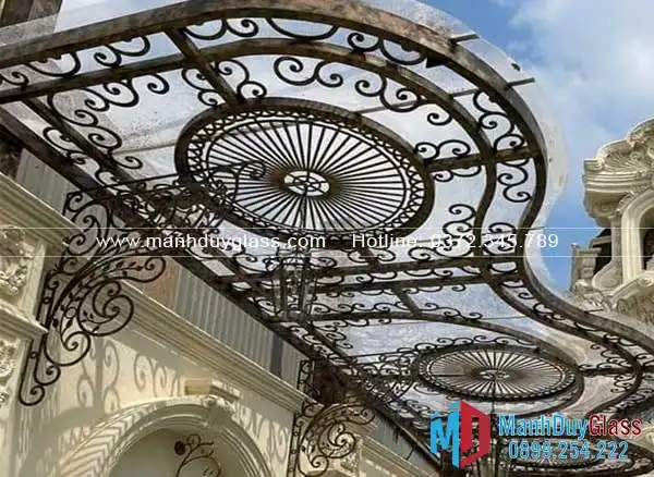 Mái vòm kính nghệ thuật