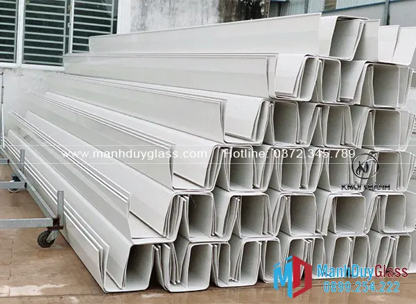Máng xối nhựa PVC cho mái kính