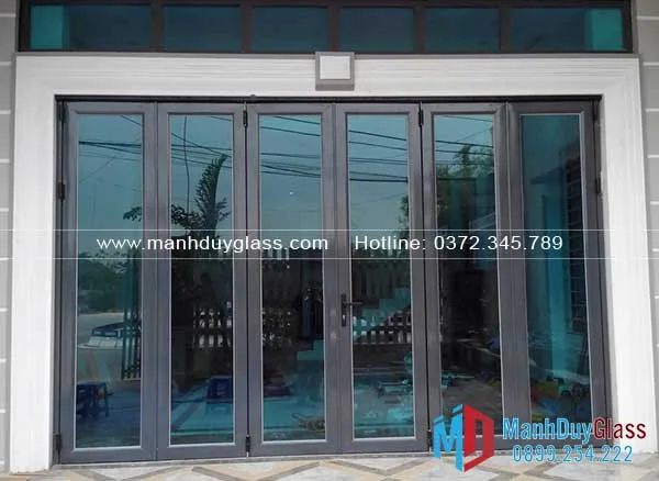 cửa-sổ-nhôm-he-55-mở-quay