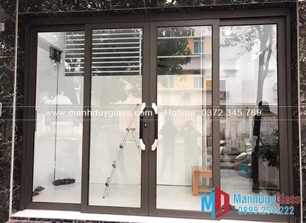 cửa-nhôm-he-55-phòng-ngủ