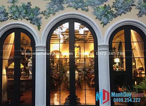 Cửa nhôm Xingfa uốn vòm sang trọng 