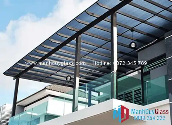 Mái kính màu xanh đen chất lượng 