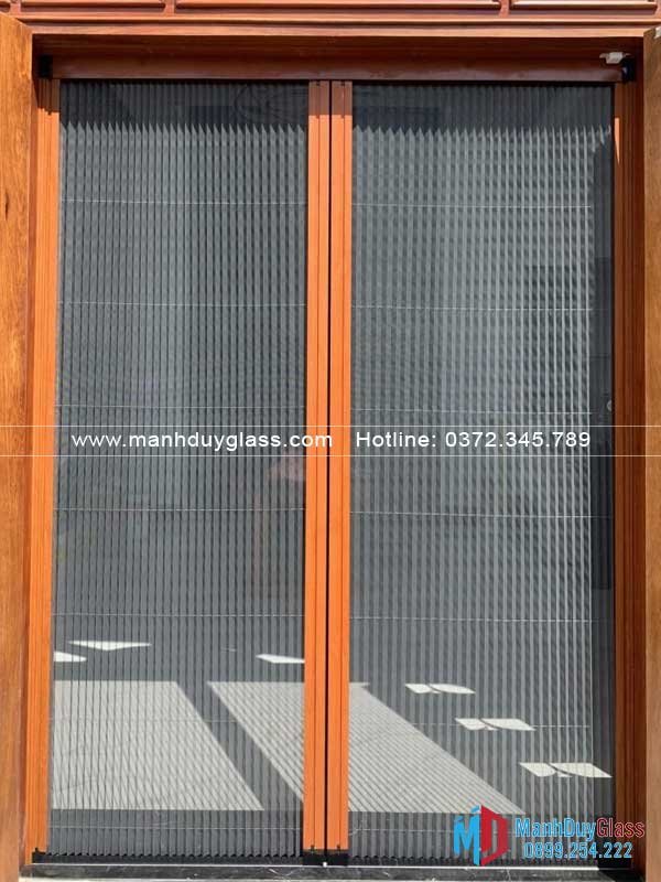 Cửa đi lùa 2 cánh kết hợp rèm