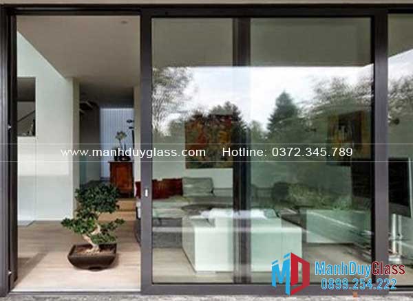 Cửa đi lùa 2 cánh truyền thống