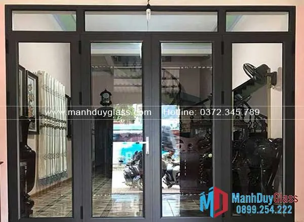 cua-nhom-eurowindow-tai-nha-khach