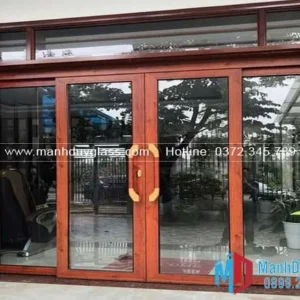 Cửa nhôm vân gỗ sang trọng