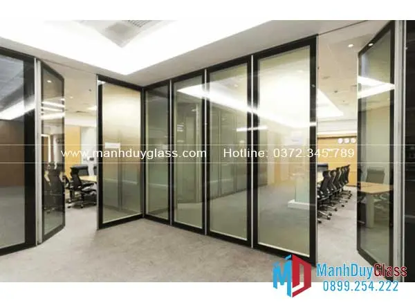 Cửa nhôm Xingfa màu đen cho văn phòng I