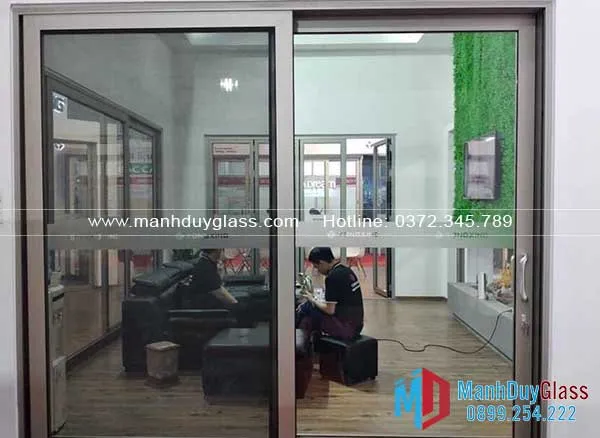 cua-nhom-yongxing-kinlong