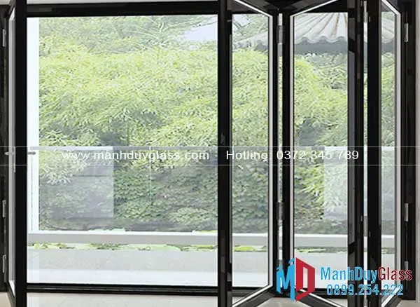 Cửa xếp trượt nhôm kính