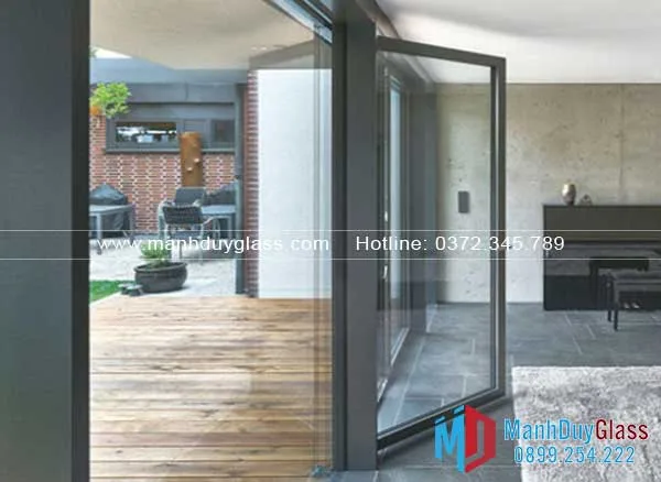 lap-dat-cua-nhom-tai-Manh-Duy-Glass