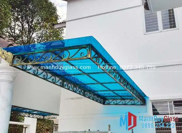  Mái nhựa lấy sáng