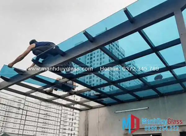  Mái nhựa nhà hàng