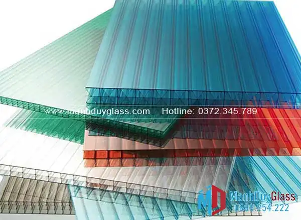 Tấm Polycarbonate khổ lớn