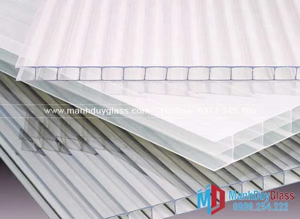Tấm Polycarbonate trắng trong 