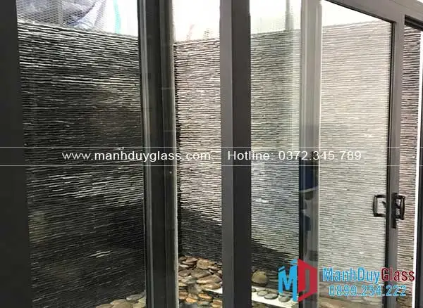 thi-cong-lap-dat-cua-nhom-ebm