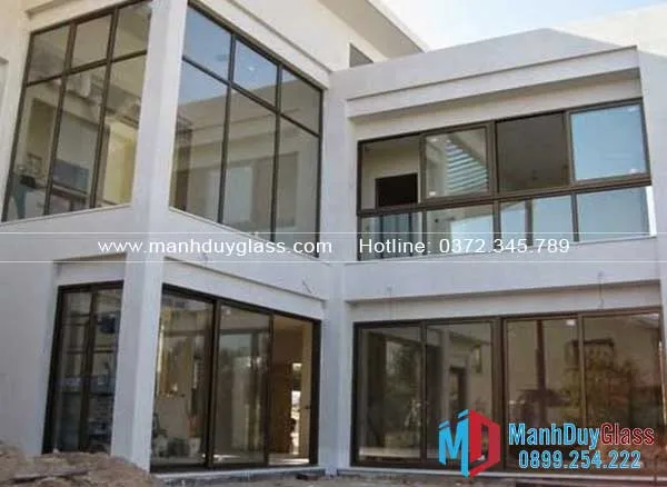 thi-cong-lap-dat-cua-nhom