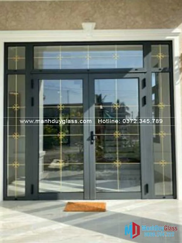 uu-dai-cua-nhom-eurowindow-manh-duy-glass